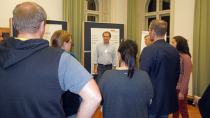 NLP Training - Gruppe stehend
